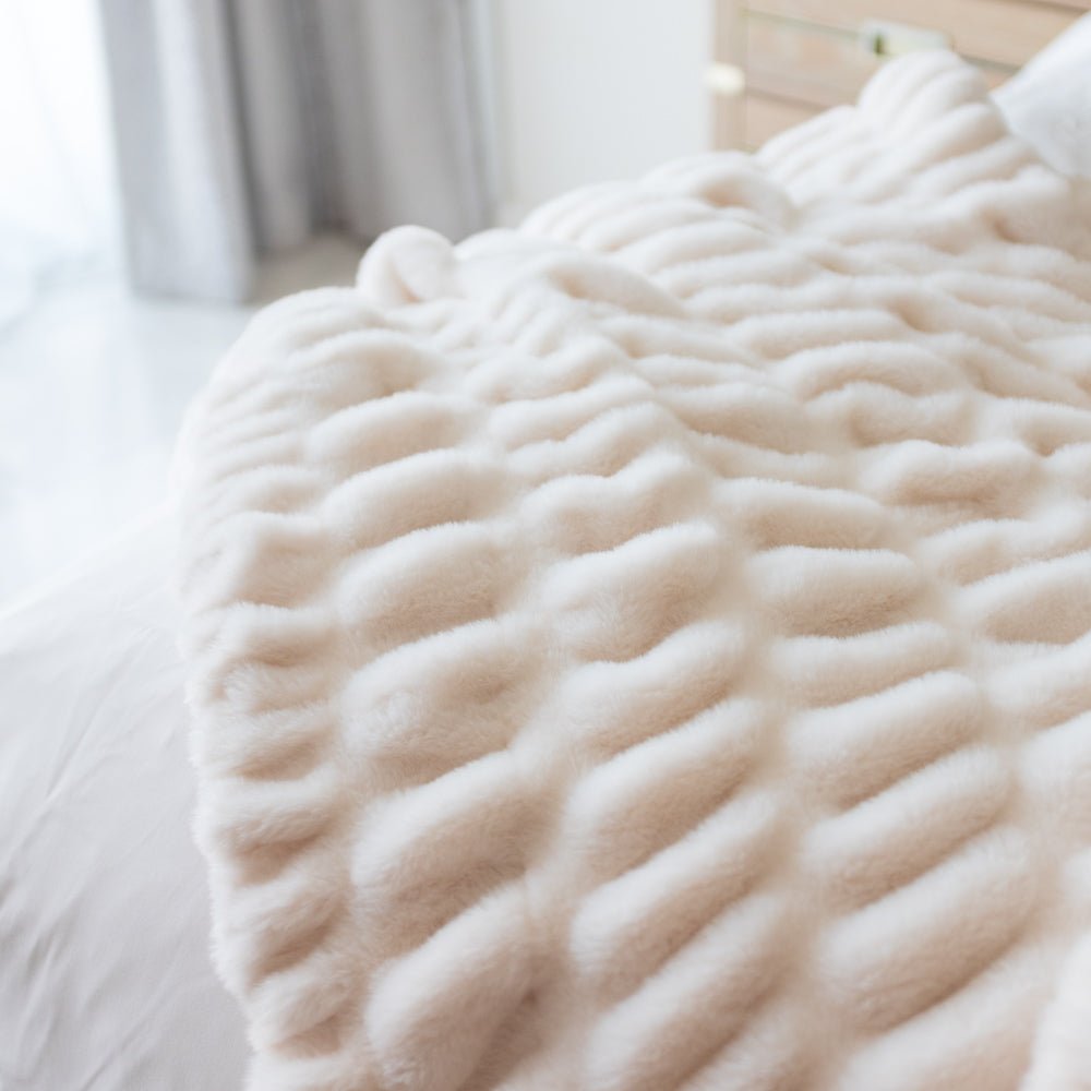 Ripple Faux Fur Blanket - Sunday Blankets