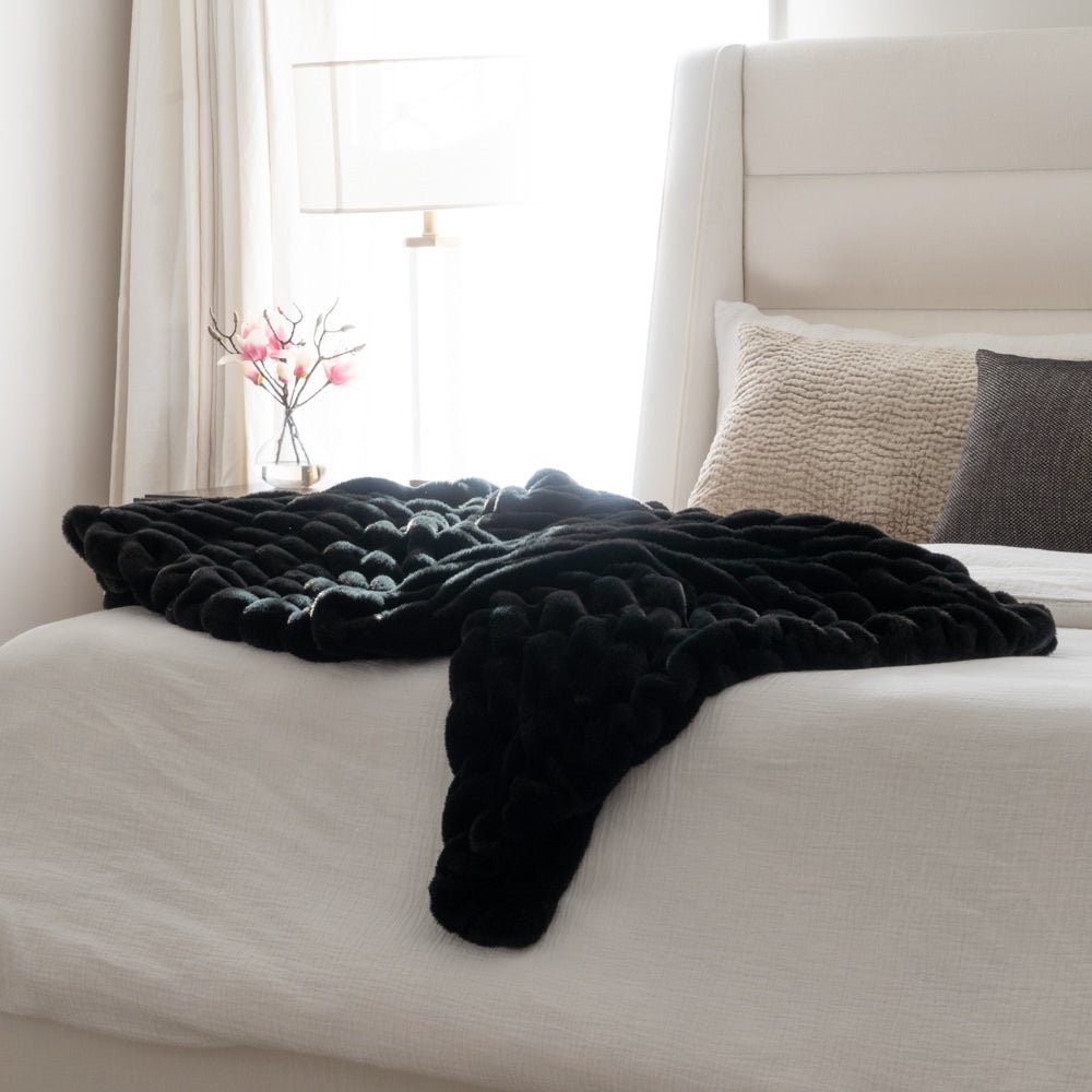 Black fur bed discount throw